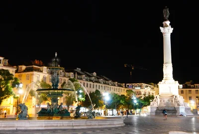 Rossio Meydanı: Lizbon'un Epik Kültür Merkezi ve Maceraya Kapısı